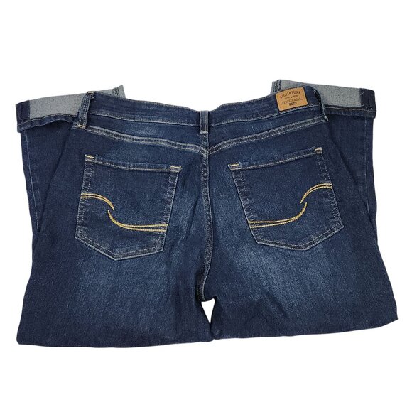 Levis Mid-Rise Capri Jeans Size 10 W30 Dark Wash Denim Cotton Casual - Picture 4 of 7